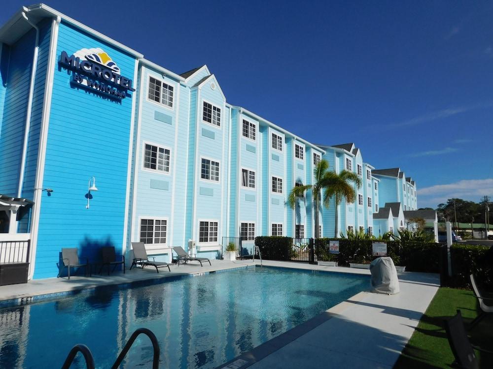 Microtel Inn & Suites By Wyndham Port Charlotte Punta Gorda Bagian luar foto